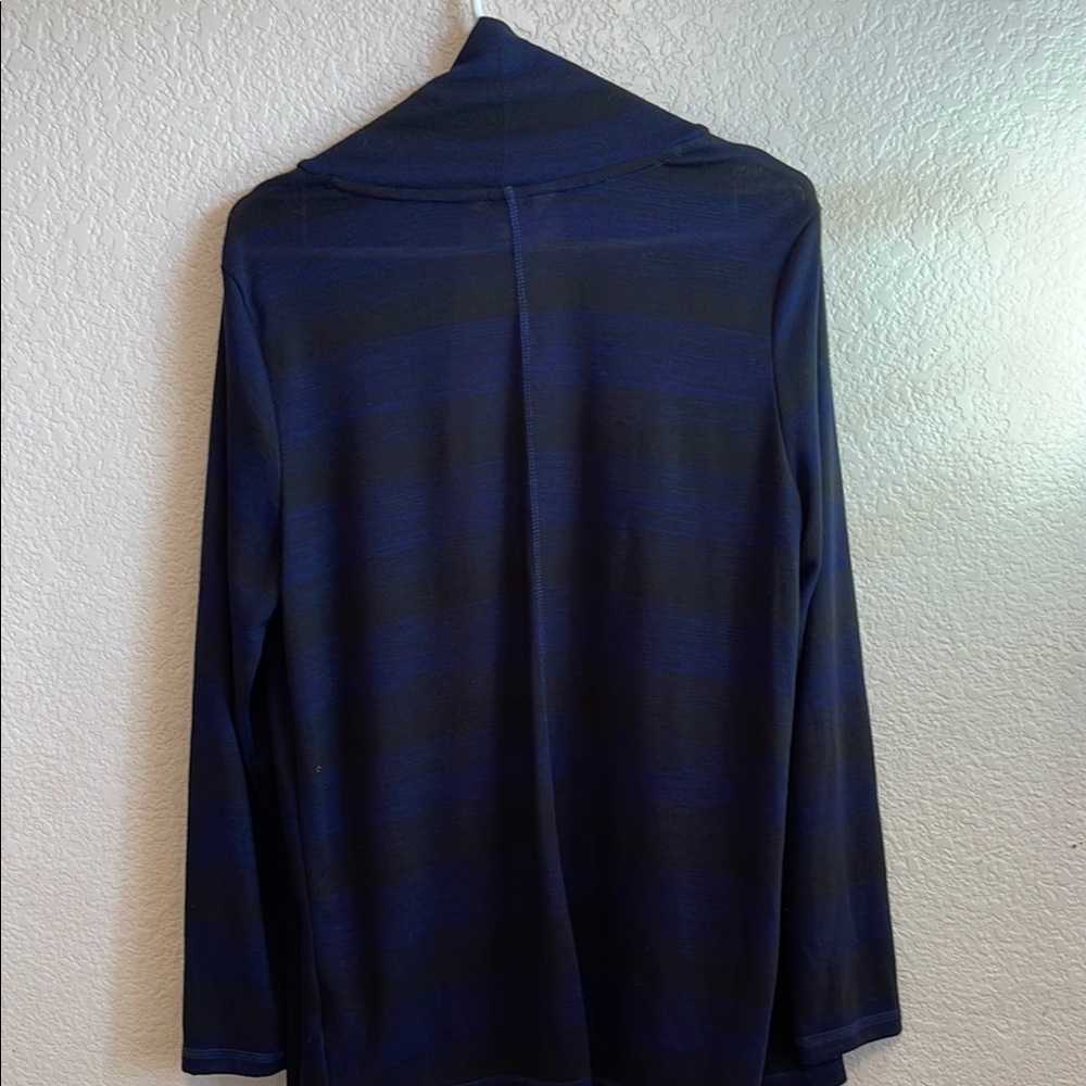 Liz Claiborne Black and Blue Cardigan Sweater - Picture 5 of 5